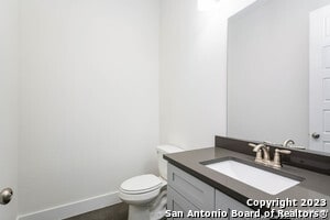 Foto del edificio - 303 San Salvador Ave