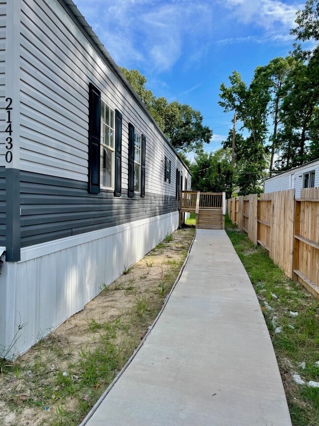 Building Photo - 21430 Dunn