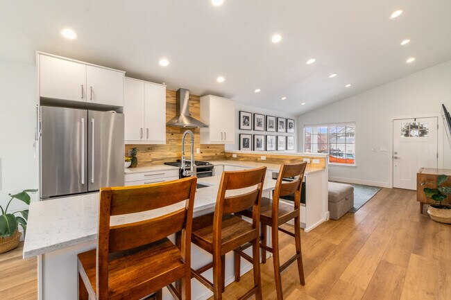 Building Photo - 20818 Willowbend Ln