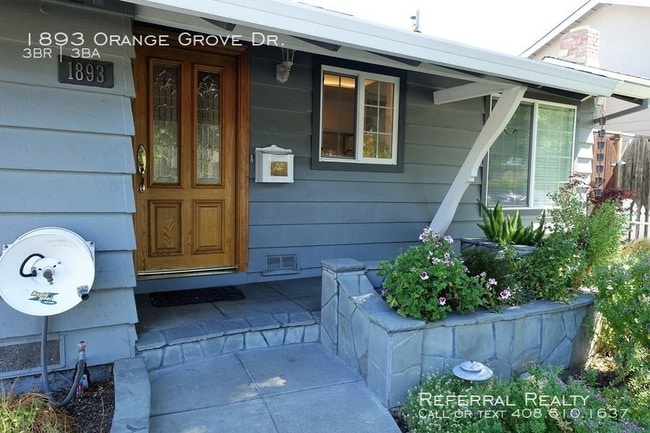 Building Photo - Beautiful Cambrian Park Home!