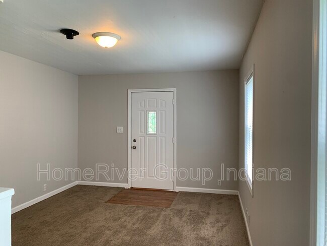 Building Photo - 4418 Primrose Ave