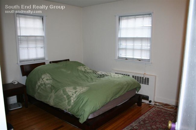 Foto del edificio - 932 Massachusetts Ave