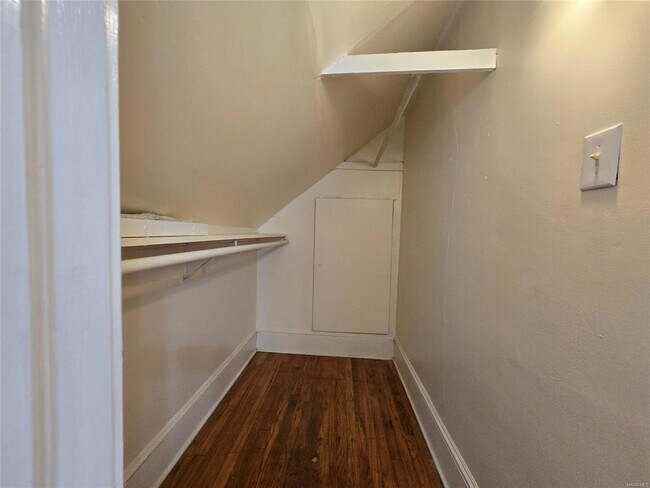 Building Photo - 2026 Bullard St