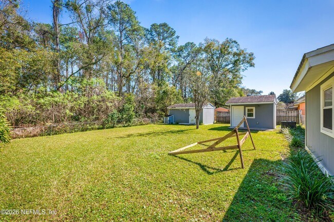 Foto del edificio - 909 Westgate Dr