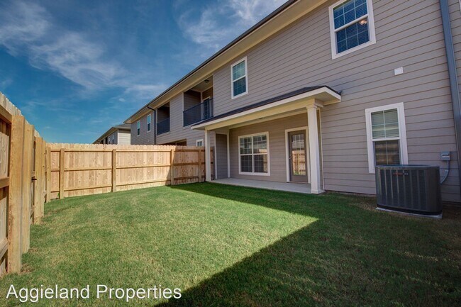 Building Photo - 4 br, 4.5 bath House - 307 Sageway