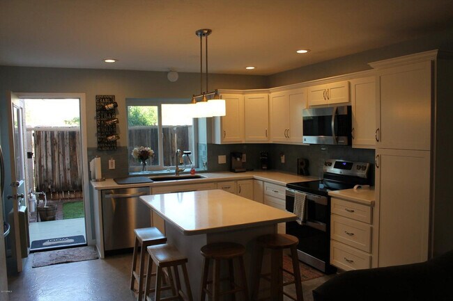 Foto del edificio - 4901 E Kelton Ln