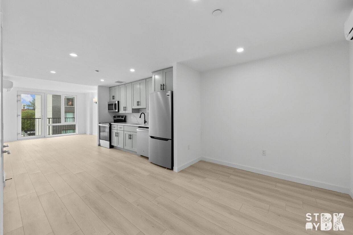 Primary Photo - 227 Clarkson Ave