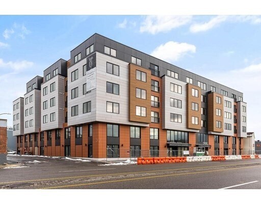 Building Photo - 200 Old Colony Ave