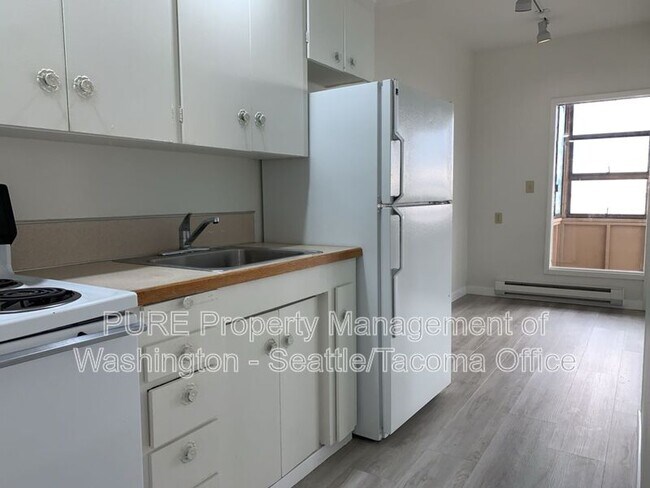 Foto del edificio - 6609 SW Admiral Wy