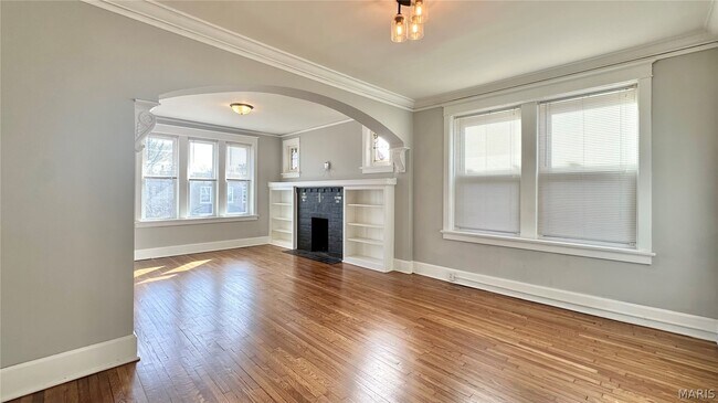 Foto del edificio - 4919 Murdoch Ave