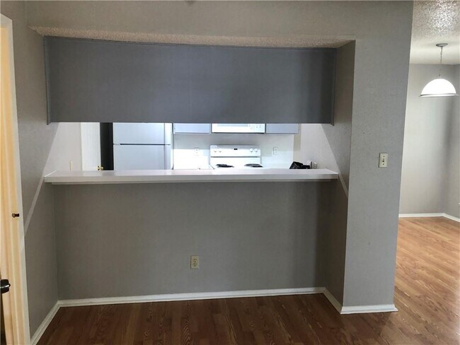 Foto del edificio - 1507 Camp Craft Rd