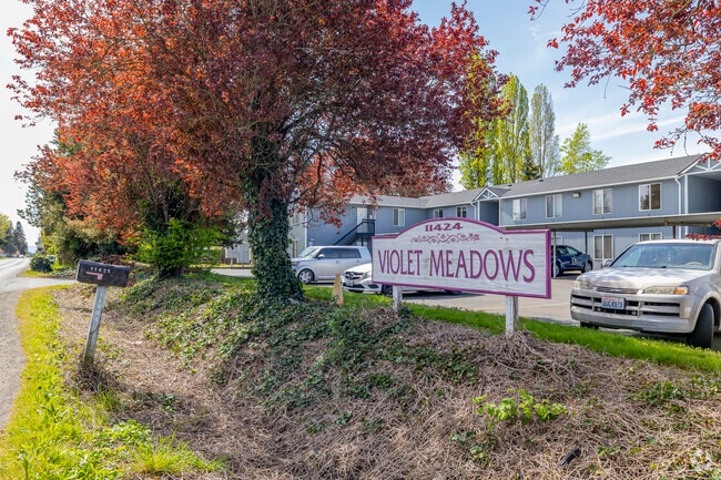 Building Photo - Violet Meadows