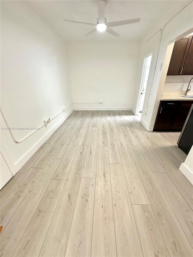 Foto principal - 967 SW 5th St