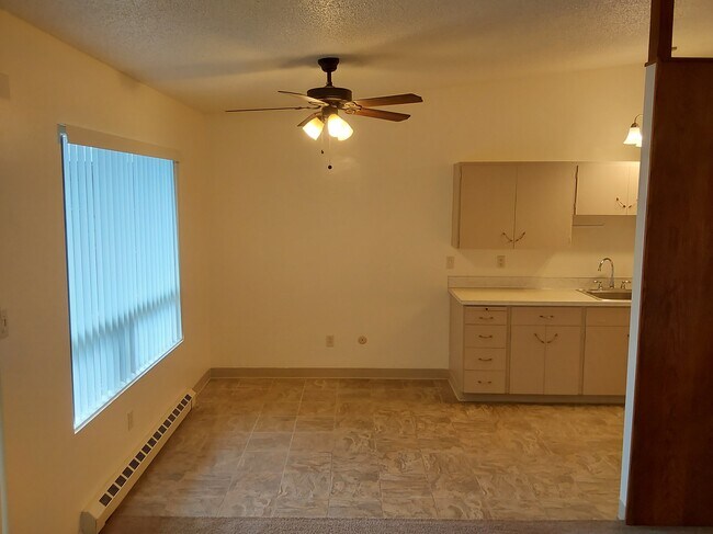 Building Photo - Shorewood Terrace