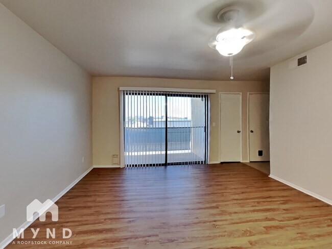 Foto del edificio - 16635 N Cave Creek Rd