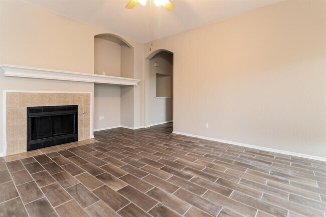 Foto del edificio - 1125 Oak Creek Dr