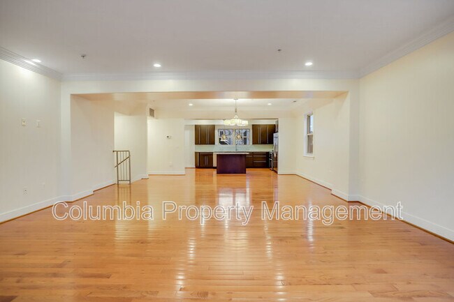 Foto del edificio - 442 Oakdale Pl NW