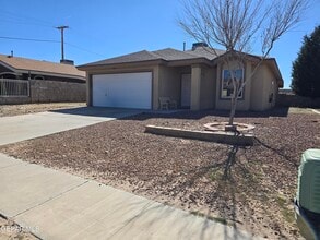 Building Photo - 1400 Cravens St