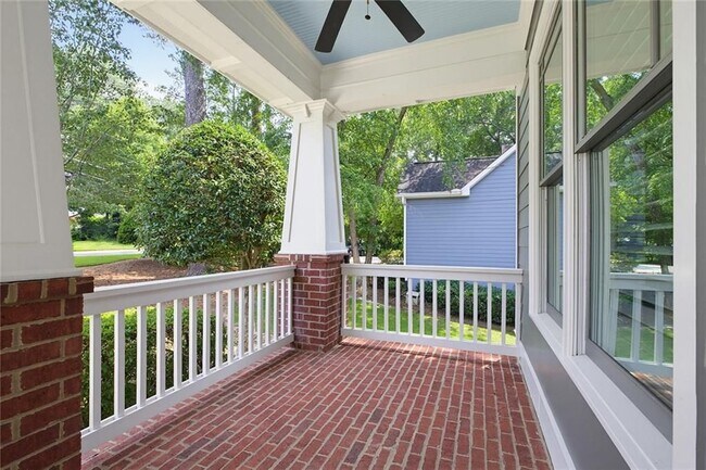 Foto del edificio - 1452 Woodland Hills Dr NE