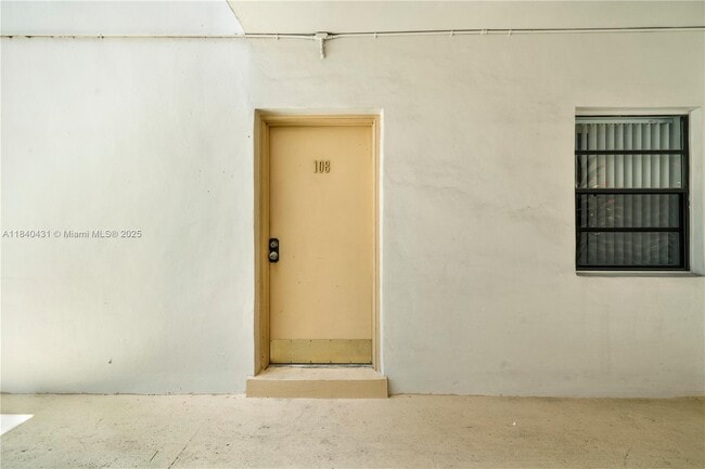 Foto del edificio - 8287 SW 128th St