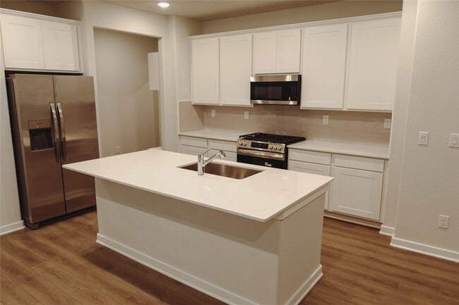 Building Photo - 8586 Blueberry Ash St