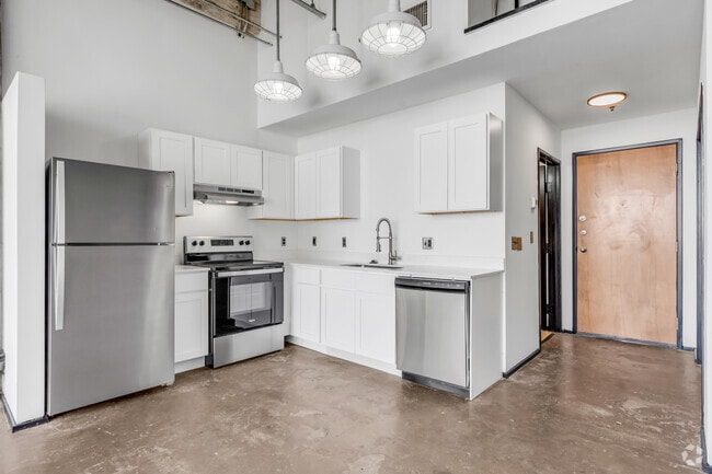 Studio - 650SF - Bathroom - American Beauty Mill Lofts