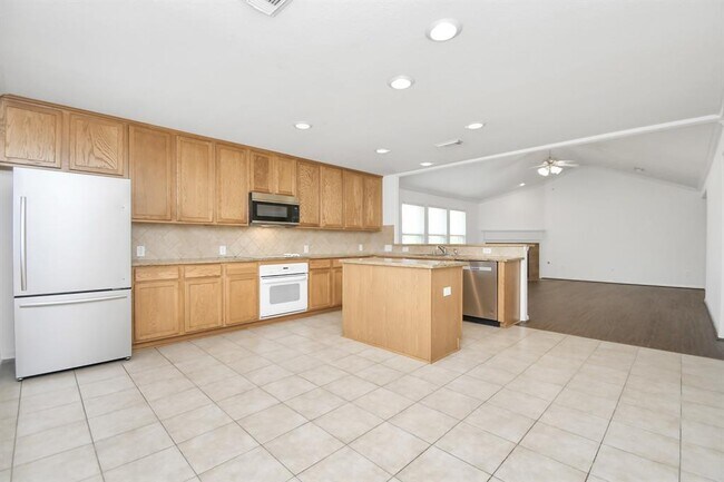 Building Photo - 12511 Taylorwood Ln