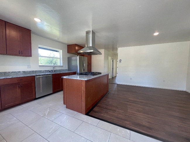 Building Photo - 4676 Fieldbrook Rd