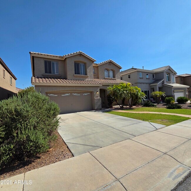 Building Photo - 2709 W Redwood Ln