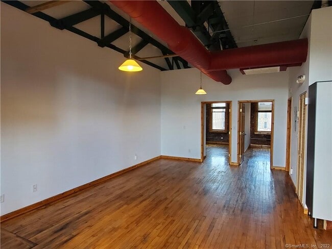 Building Photo - 325 Lafayette St