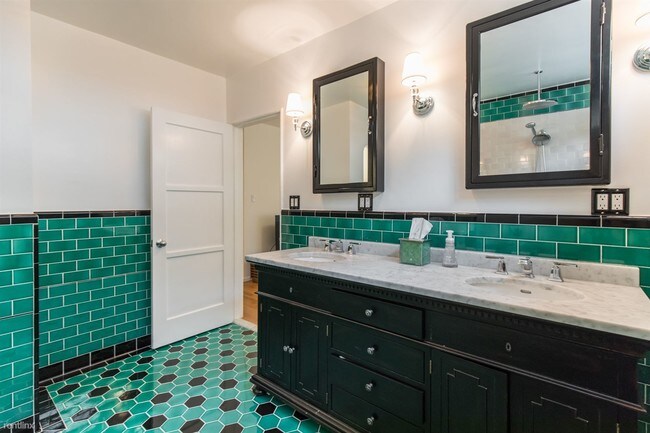 Building Photo - 2 br, 2 bath Duplex - 3731 Tracy St 3731 f...