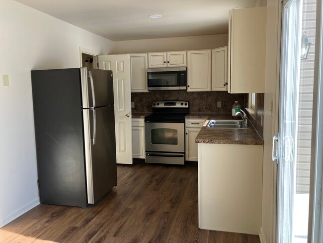 Foto del edificio - 166 Northwood Ct