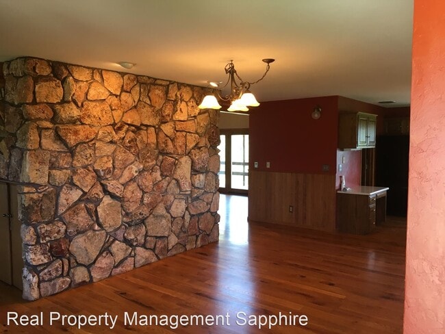 Building Photo - 3 br, 3 bath House - 4677 Hoblitt Lane