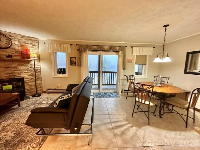 Foto del edificio - 106 Sugar Ski Dr