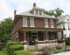 Building Photo - 396-398-398 Wyandotte Ave