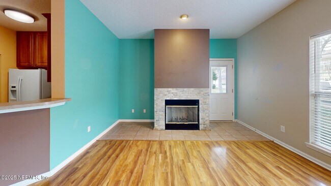 Building Photo - 211 Jardin De Mer Pl