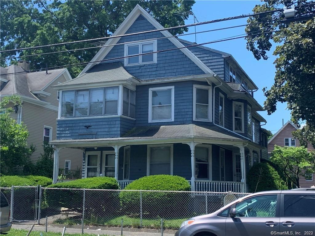 373 Wood Ave Unit 1st floor, Bridgeport, CT 06605 Room for Rent in