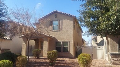 Building Photo - 943 S Sabino Dr