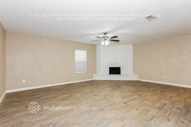 Foto del edificio - 2308 Tallowood Ct