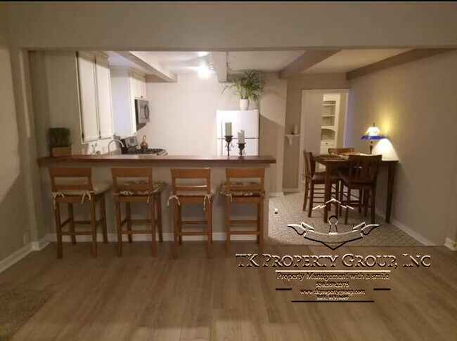 Foto del edificio - 339 E Maryland Dr