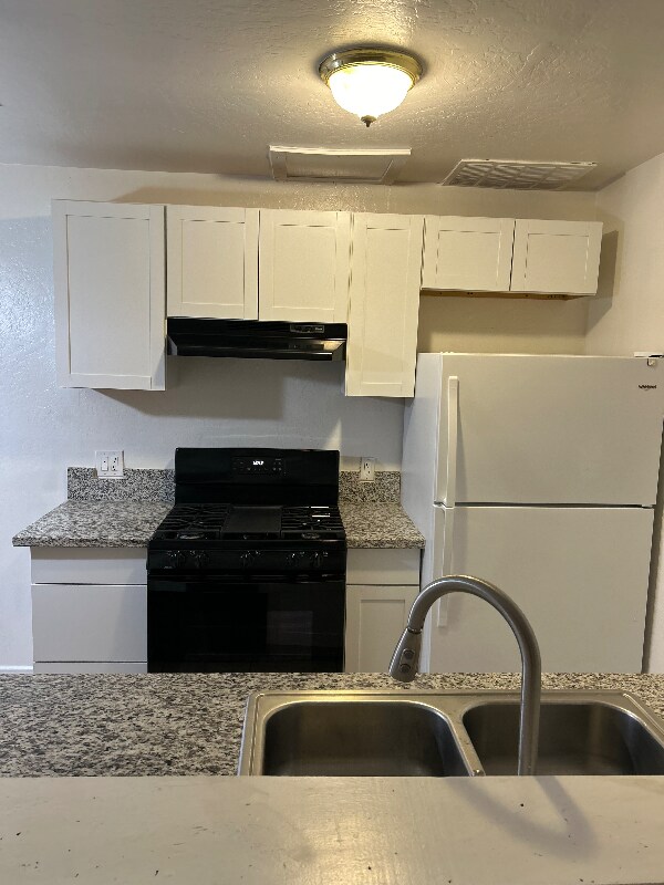 Foto del edificio - 912 W Cameron St