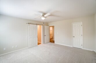 Interior Photo - Strawberry Hill