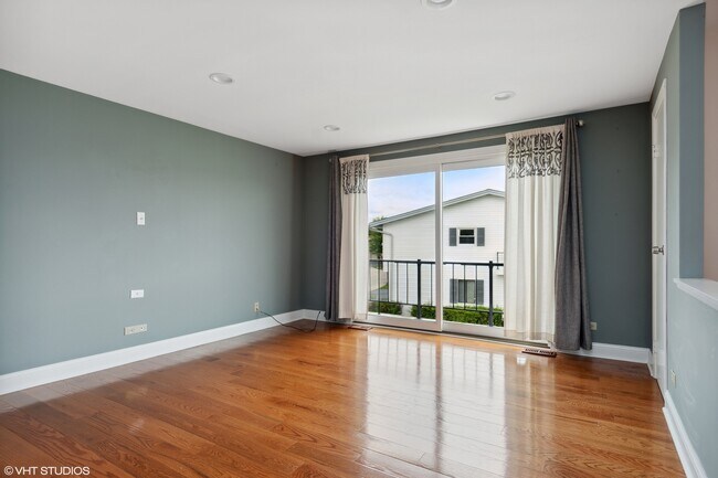 Building Photo - 1043 Tobey Ct