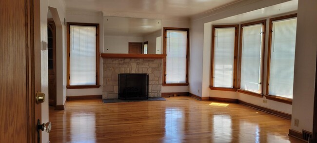 Building Photo - 3948 N 44th St
