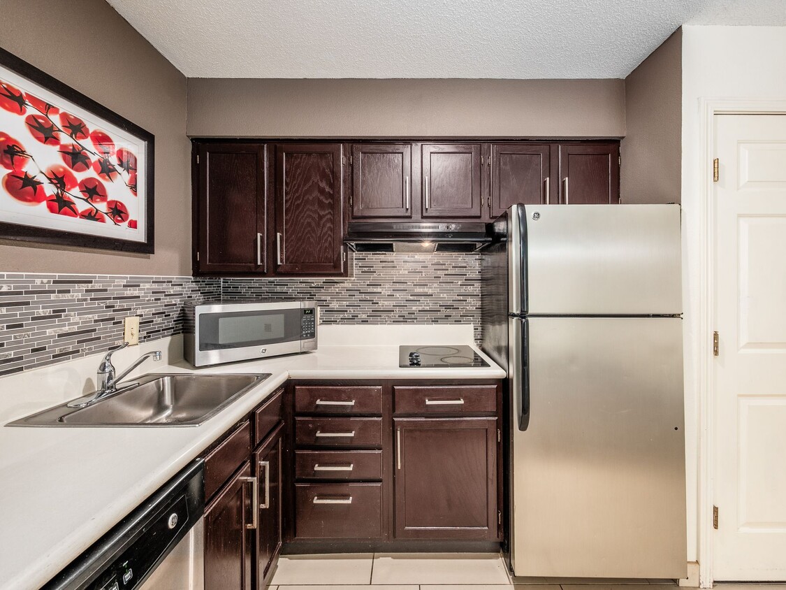 Primary Photo - ReVi Columbus North