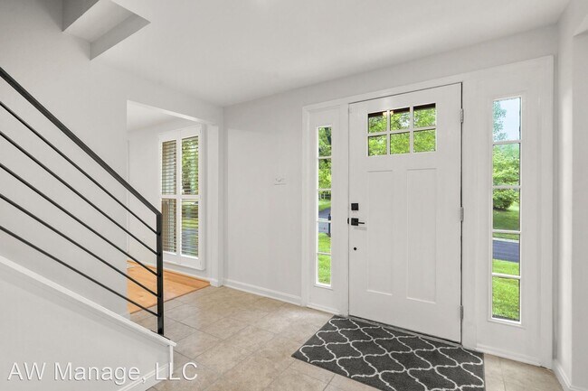 Foto del edificio - 4 br, 3.5 bath House - 14817 Soft Wind Dr