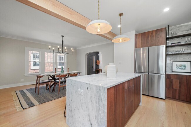 Foto del edificio - 448 Berkshire St