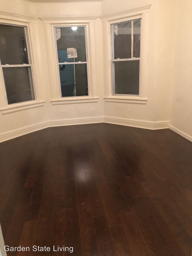 Foto principal - 120 S 7th St
