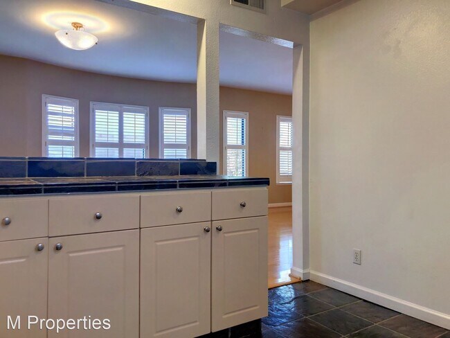 Foto del edificio - 3 br, 2 bath House - 75 Lafayette Street, ...