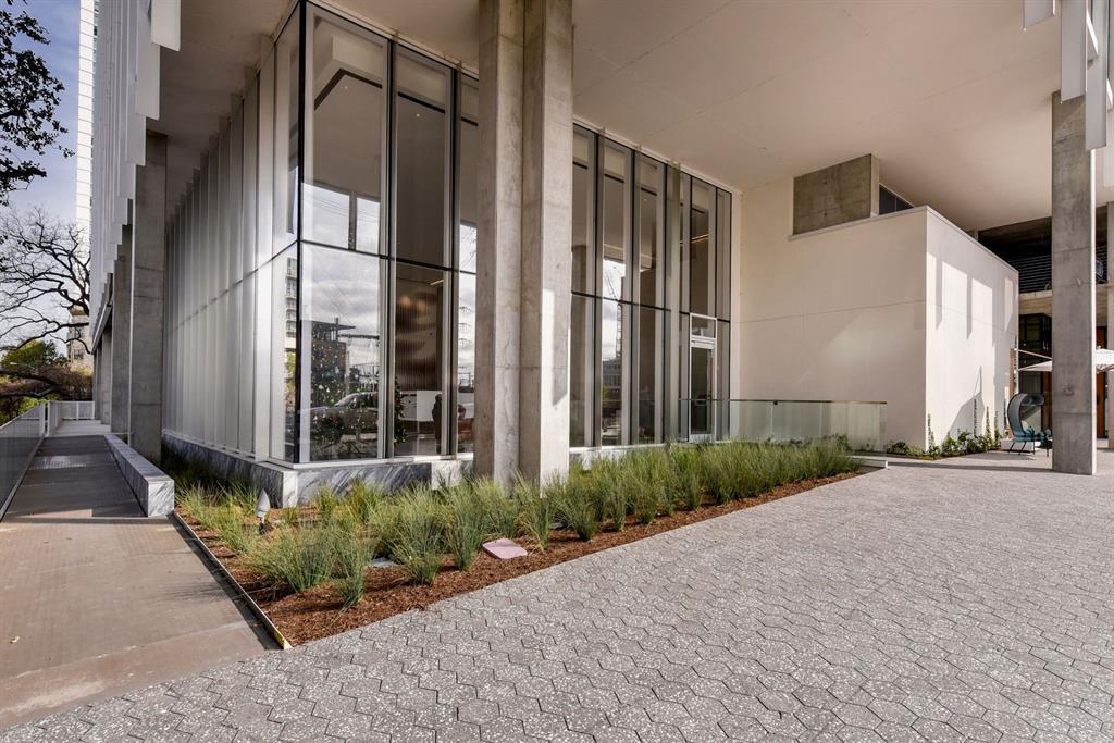 Foto principal - 301 West Ave